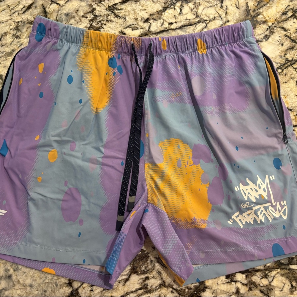 Fabletics Lined w 5in seam (Colorful Graphic)